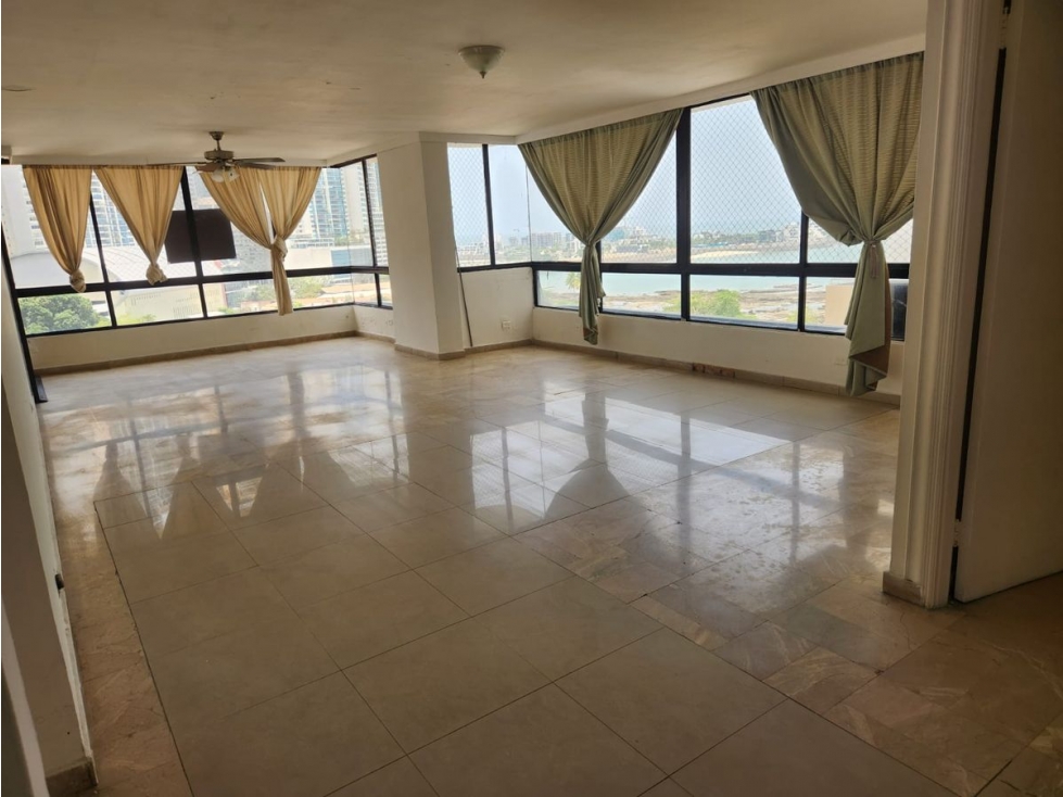 SE VENDE APARTAMENTO EN PH TIFFANY 213M 3 HABITACIONES 2 PARKING — foto 2