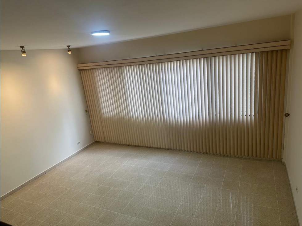 BETANIA / DOS MARES / 341M / 2 NIVELES / 3 HABITACIONES / PATIO — foto 6