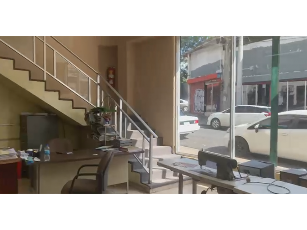 LOCAL / AVENIDA ANCON / 1485M / BODEGA / OFICINAS / ANDEN / VACIO - 4