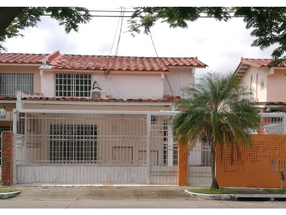 CHANIS / LA FONTANA / 232M / 5 HABITACIONES / ESTUDIO / 2 NIVELES