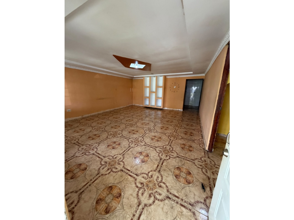 ARRAIJAN / EL TECAL / 3 HABITACIONES / 256 M2 / TERRAZA / ZONAS VERDES — foto 5