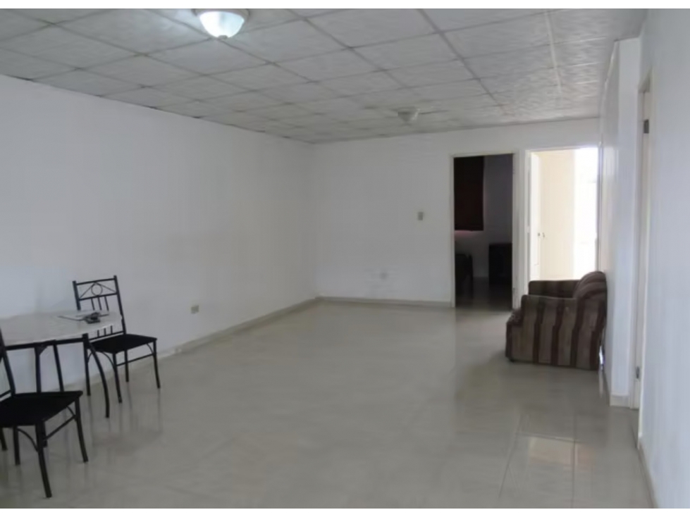 ARRAIJAN / LAGO EMPERADOR / 200M / 2 HABITACIONES / AMPLIO PATIO — foto 4