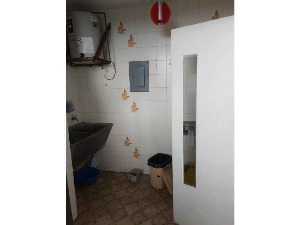 EL CANGREJO / PH METROPOLIS / 107M / 2 HABITACION/ 2 BAÑOS / 1 PARKING — foto 4