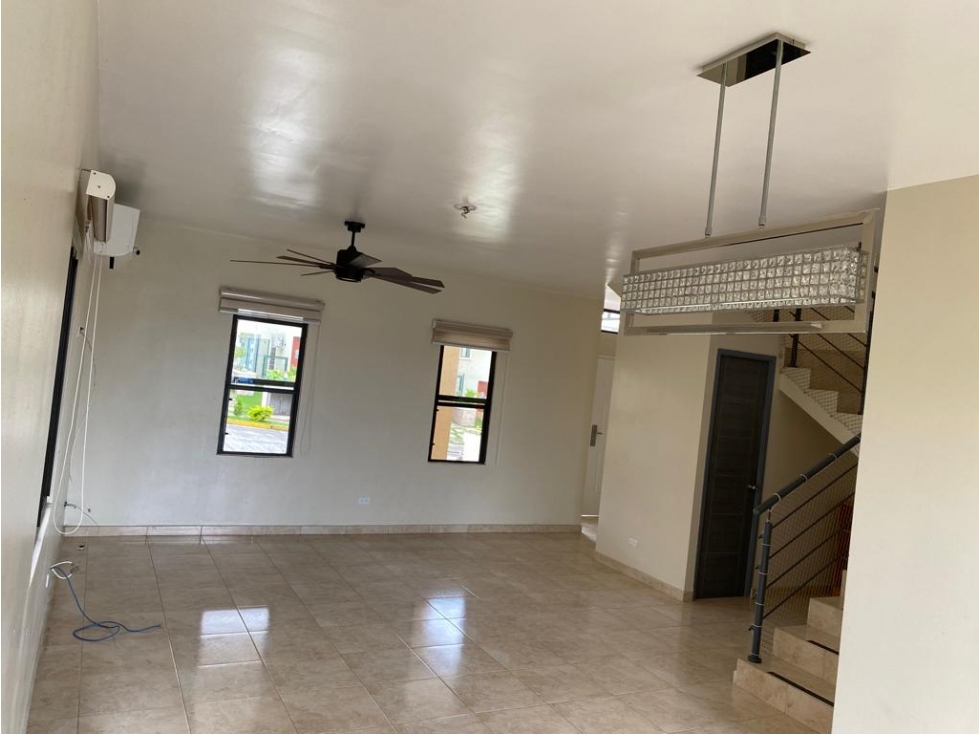 SE VENDE CASA EN LAS CUMBRES PH VISTAS DEL LAGO 340M DE 2 NIVELES — foto 4