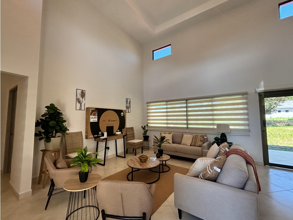 BOQUETE COUNTRY CLUB / 1704M2 / 2 HABITAC / 2 BAÑ / AMPLIO JARDIN - 6