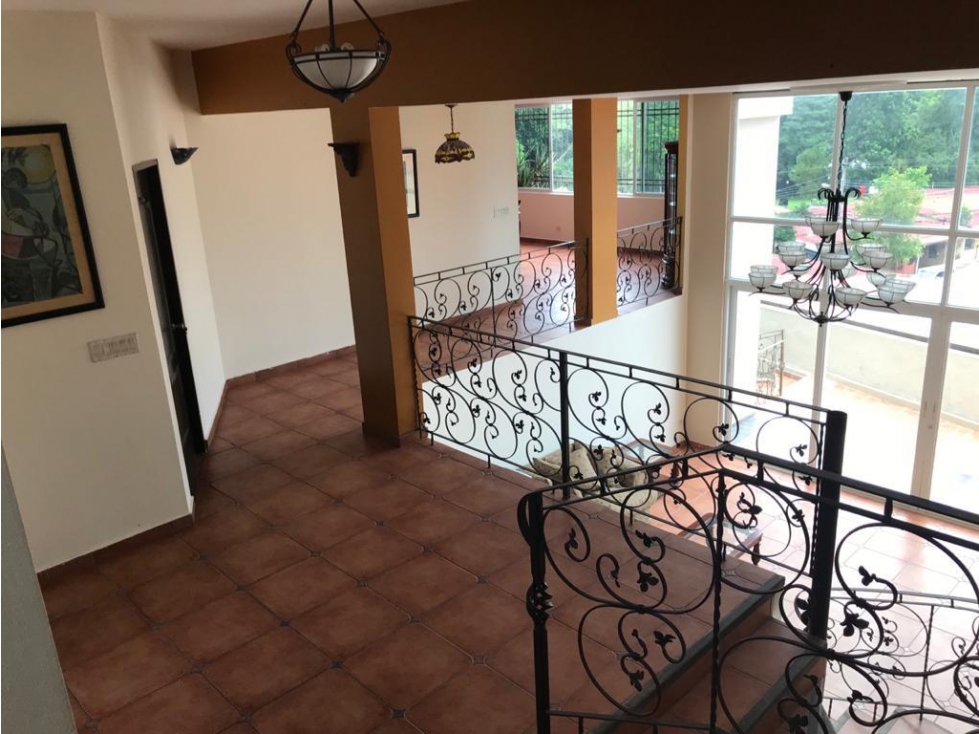 SE VENDE CASA EN VILLA DE LAS FUENTES DE 473M 2 NIVELES CON JACUZZI