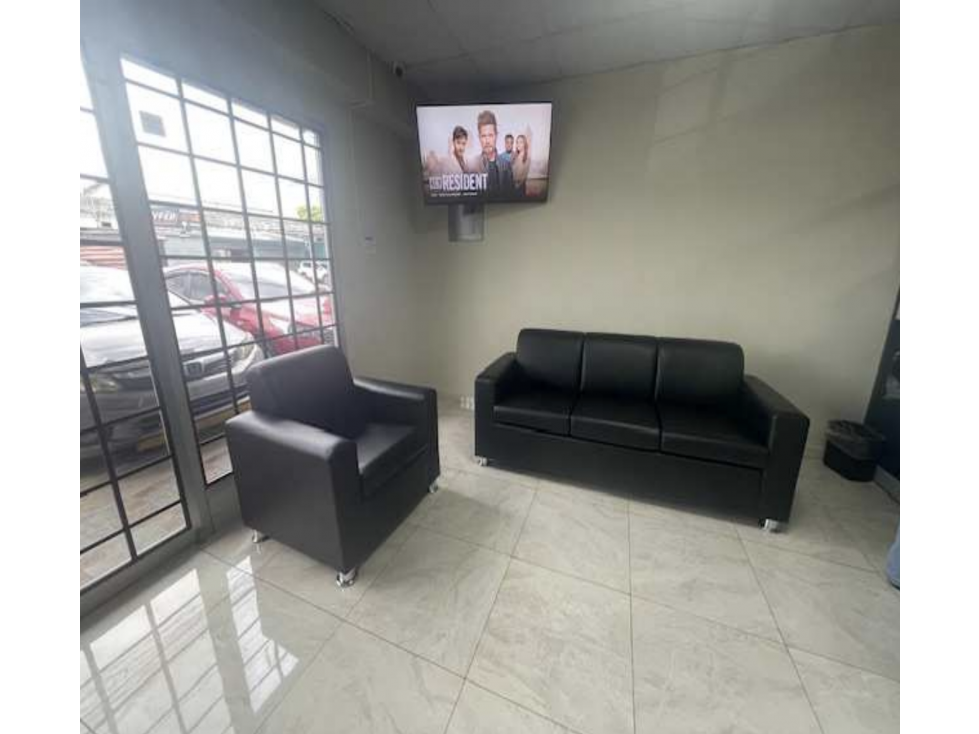 SE VENDE LOCAL COMERCIAL EN LA CHORRERA SOBRE AVENIDA LIBERTADOR - 4