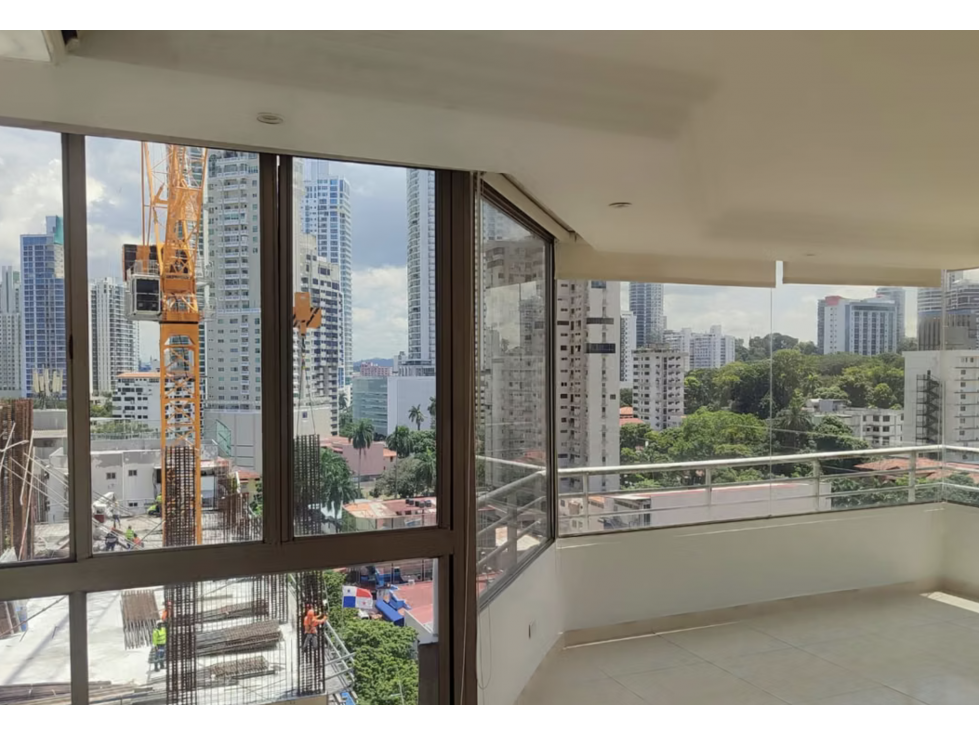 SE VENDE APARTAMENTO MARBELLA TOWER ONE 185M 3 HABITACIONES Y BALCON