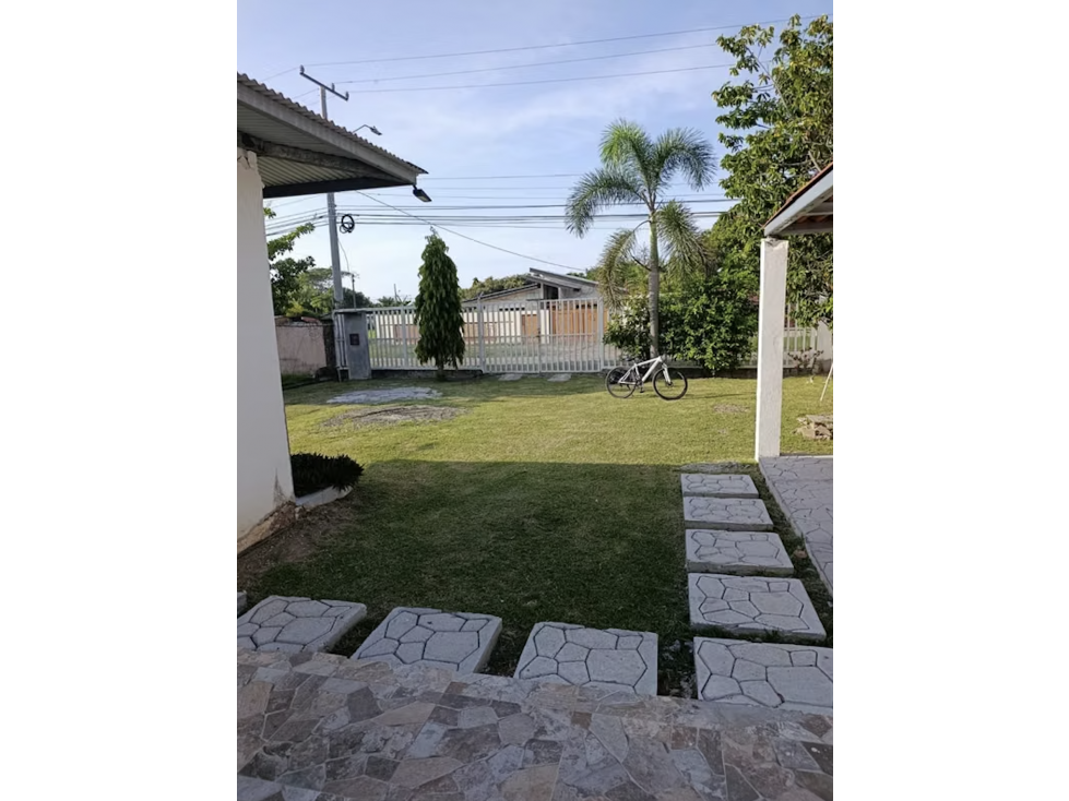 SE VENDE CASA 600M EN CHAME GORGONA CON PISCINA Y JACUZZI CERCADA — foto 6
