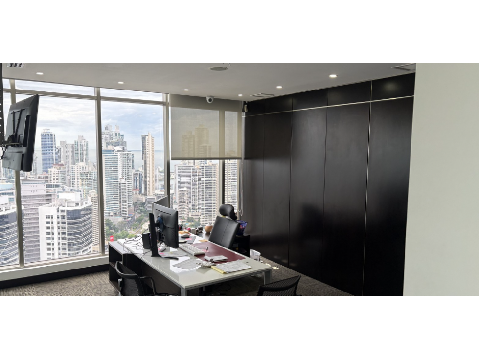 SE VENDE OFICINA BICSA FINANCIAL CENTER 125M AMOBLADA PARA INVERSION