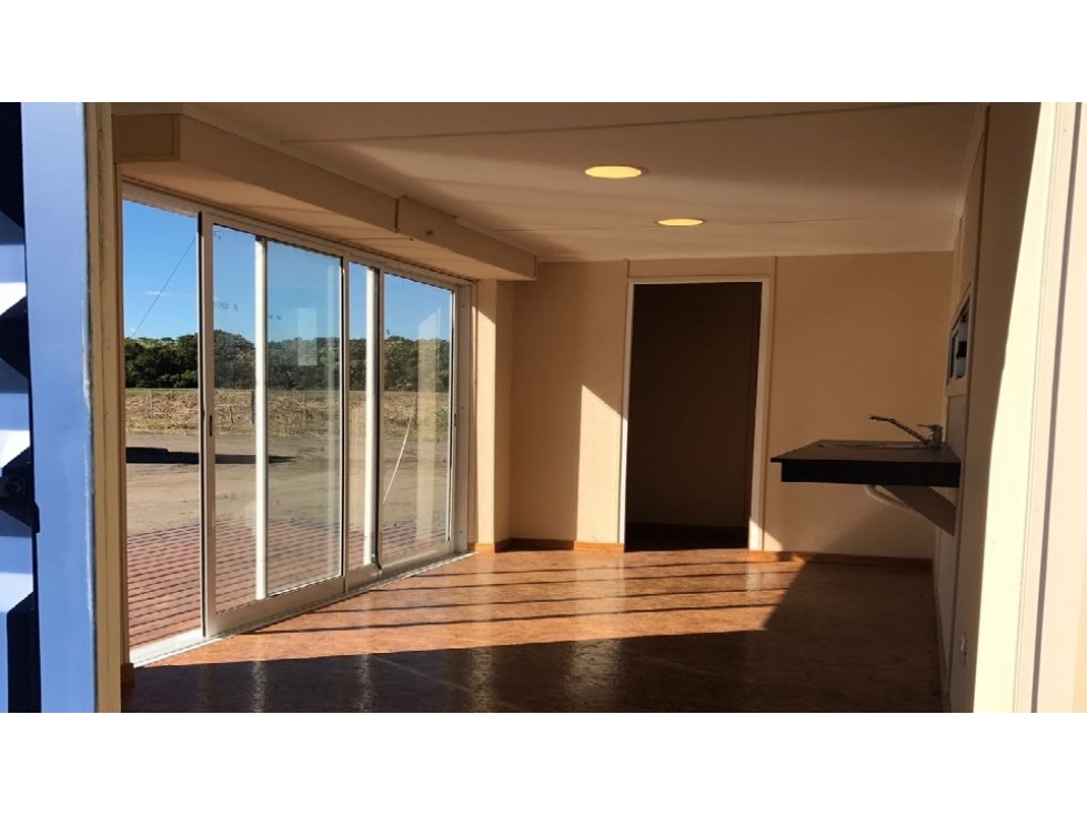 Quincho de 15m² con baño - Container de 20 pies - 6