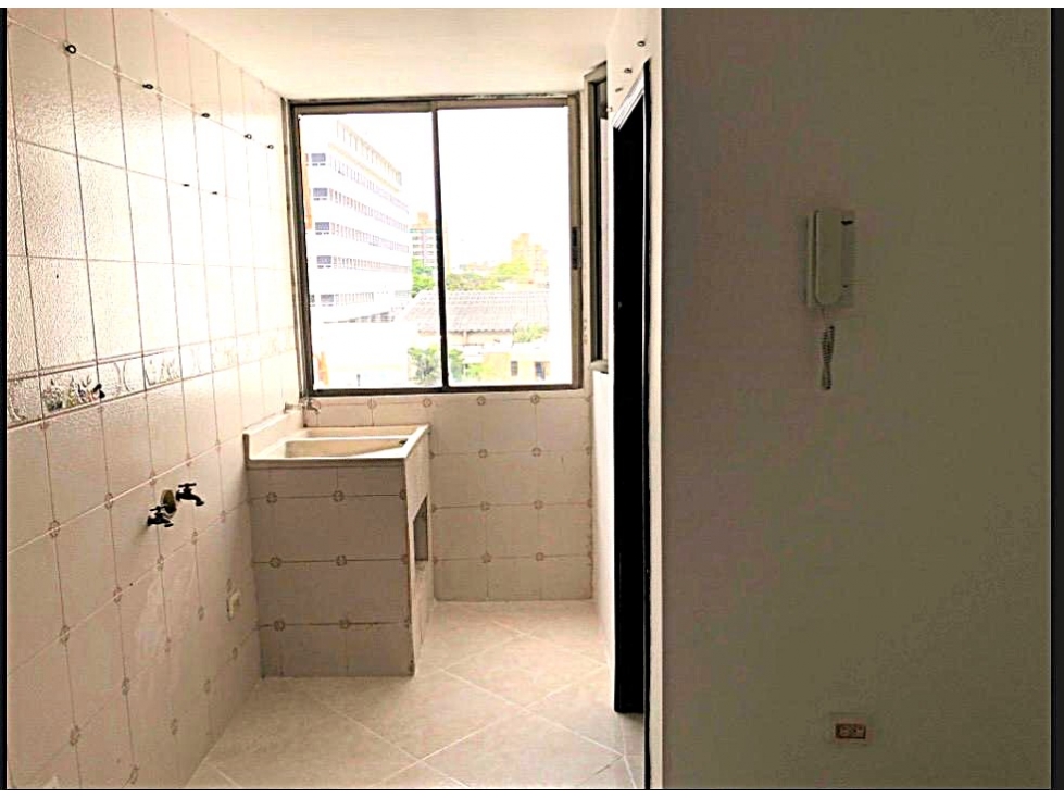 SE ARRIENDA APARTAMENTO EN ALTOS DEL LIMON — foto 4