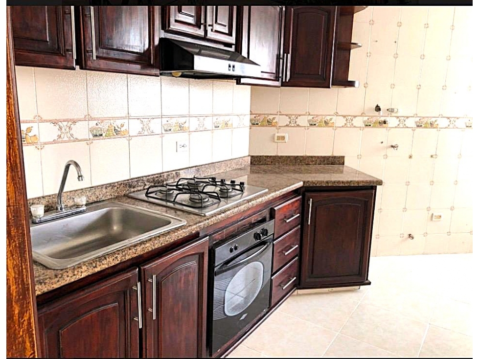 SE ARRIENDA APARTAMENTO EN ALTOS DEL LIMON — foto 3