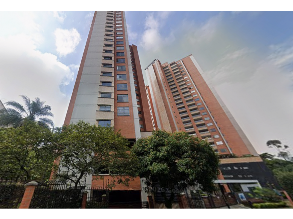 REMATE APARTAMENTO Y PARQUEADERO MEDELLÍN Antioquia, barrio El Poblado — foto 2