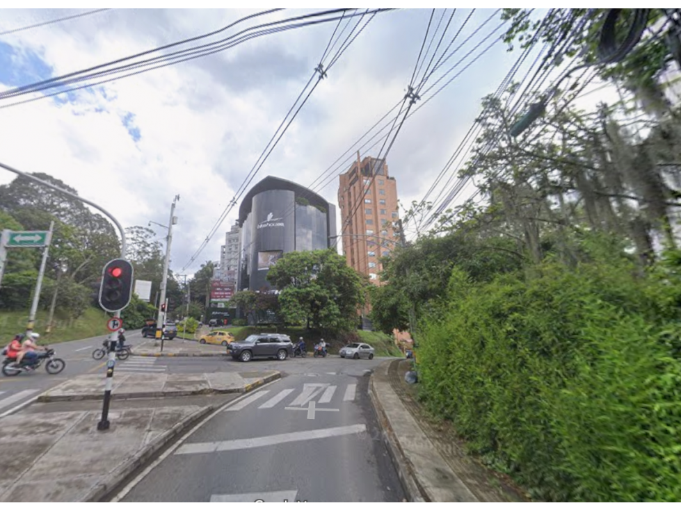 REMATE APARTAMENTO + PARQUEADERO + CUARTO UTIL, MEDELLIN, El Poblado — foto 2