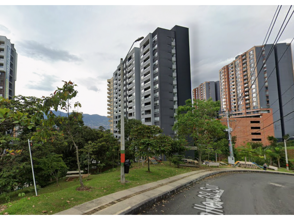 REMATE PARQUEADERO DOBLE Y CUARTO ÚTIL ENVIGADO ANTIOQUIA — foto 2