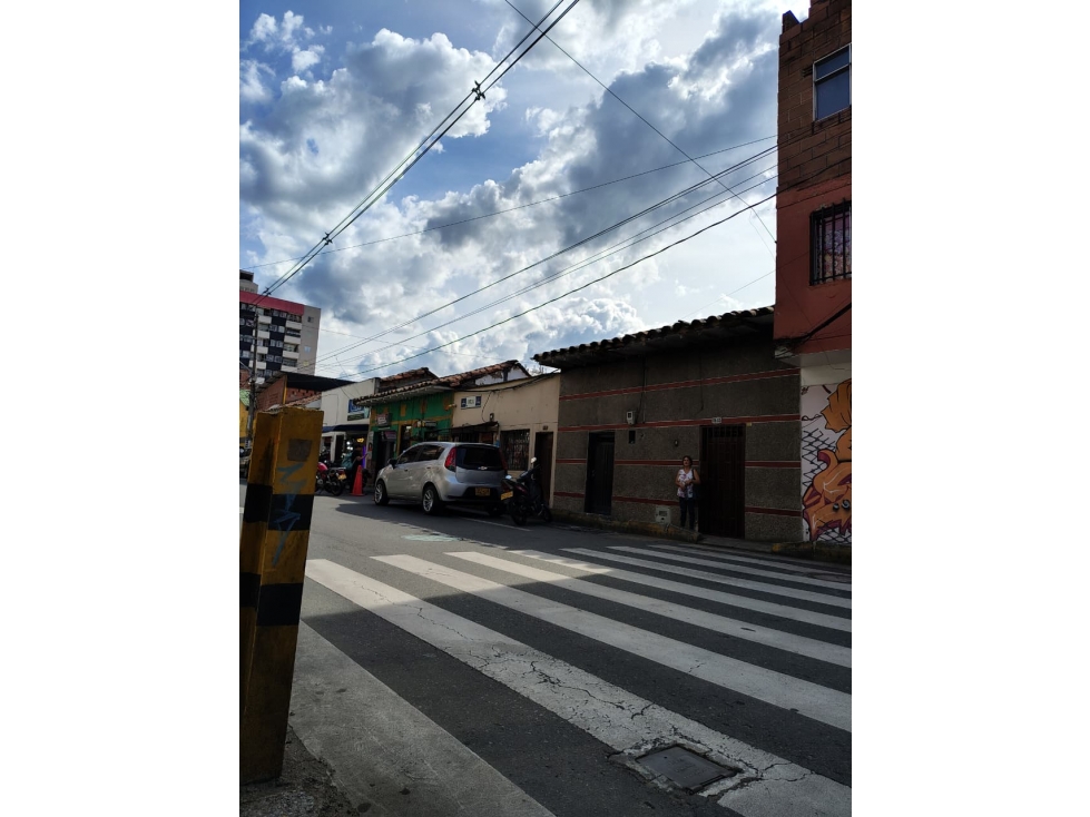 REMATE *CASA LOTE PRIMER PISO* BELLO MANCHESTER. AREA: 200 M2. — foto 4
