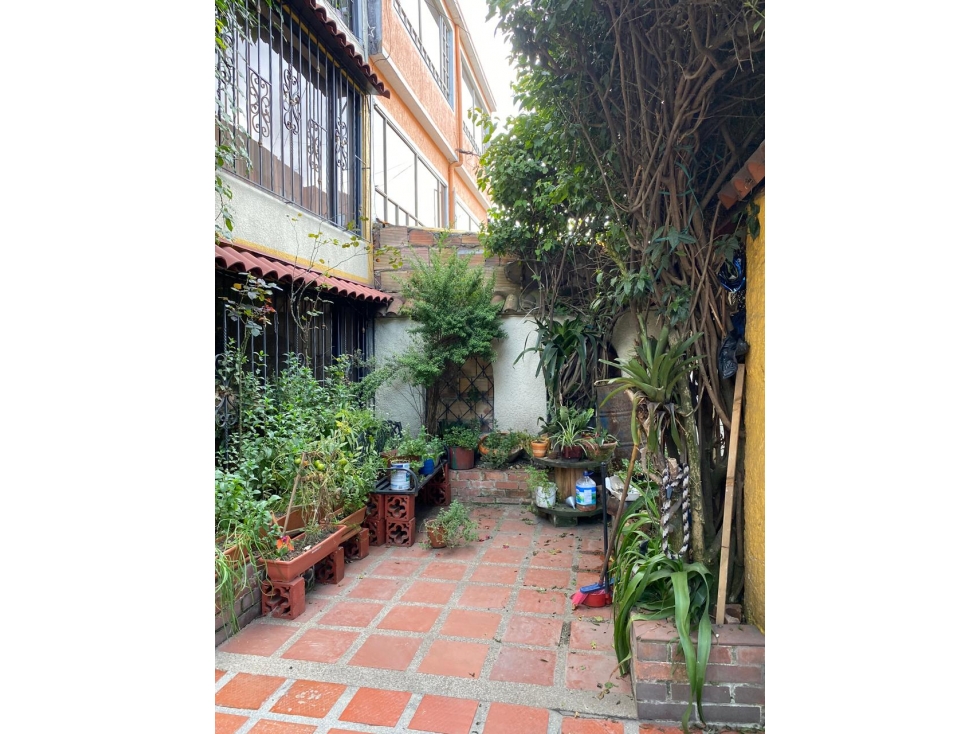 VENDE CASA EN CASTILLA BOGOTA D.C.