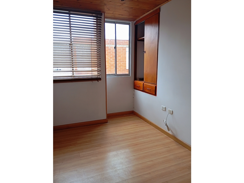 CASA SE VENDE EN CAJICA