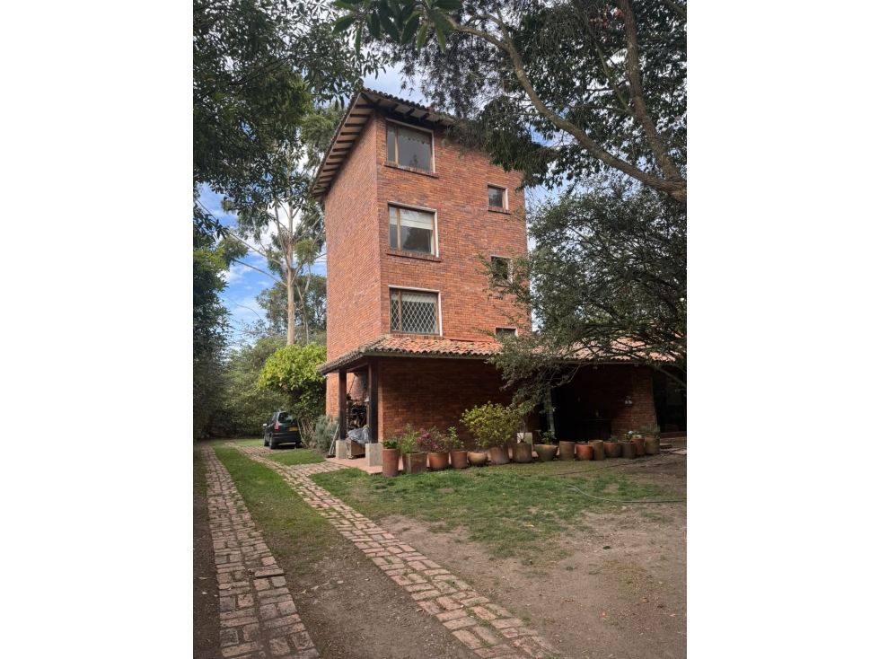 CASA CAMPESTRE SE VENDE EN CHIA CUNDINAMARCA - 3