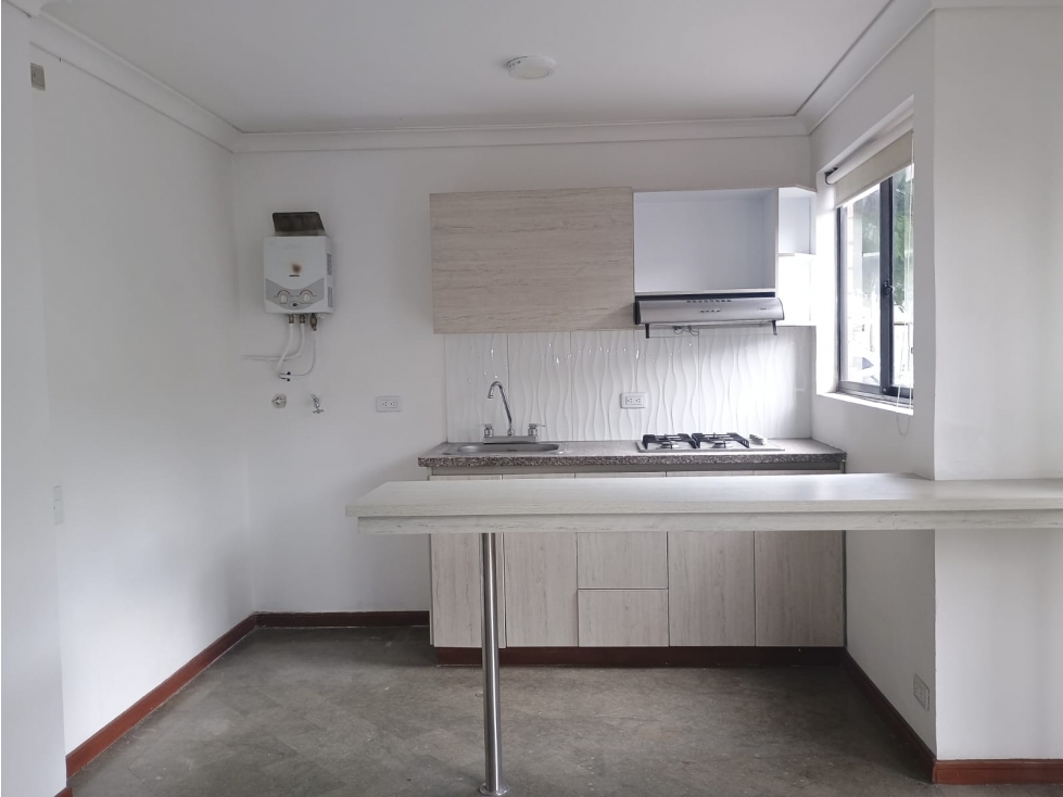 Apartamento 3 alcobas Edificio Pinares Pereira