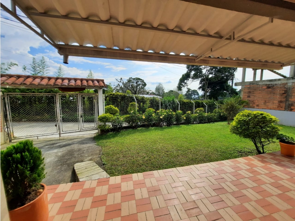 Casa Campestre Independiente 4 alcobas Tribunas Pereira — foto 2