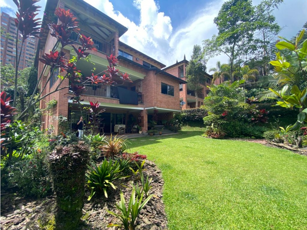 Casa en venta en El Poblado sector El Tesoro