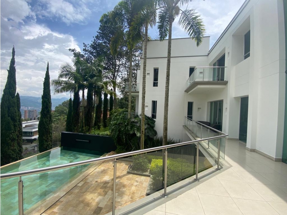 Casa campestre en venta en Medellín sector Palmas