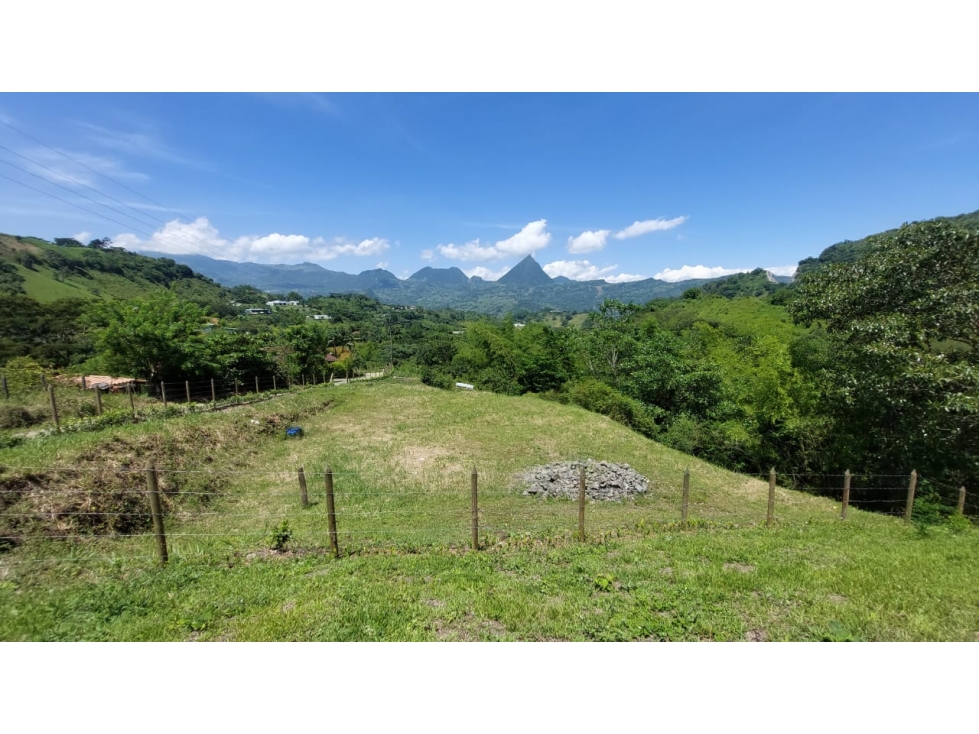 Lote con excelente vista en venta en Titiribí - 1