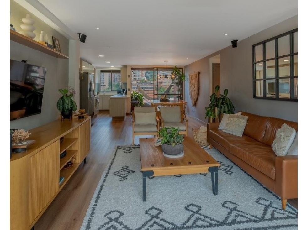 Apartamento en venta en El Poblado, El Campestre — foto 2