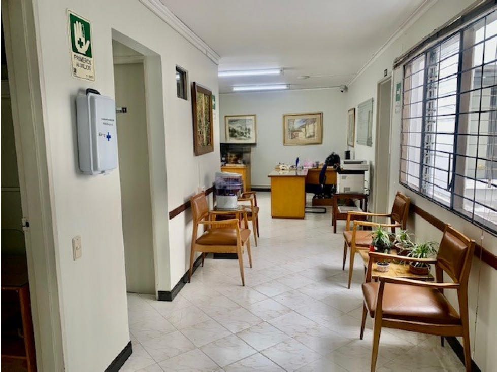 Apartamento en venta en Medellín sector Laureles — foto 3