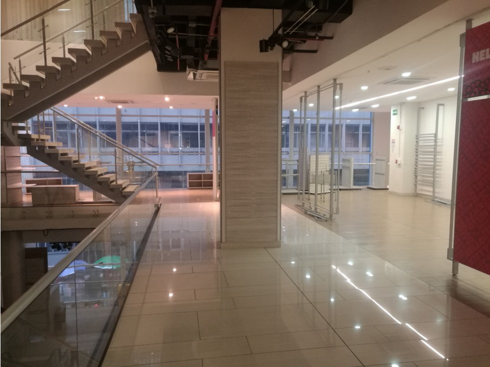 Local (edificio) en venta en el Centro de Medellín — foto 2