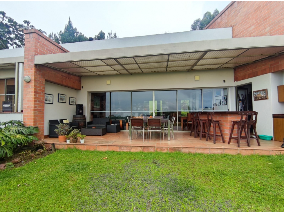 Casa en venta en Envigado sector Las Palmas — foto 2