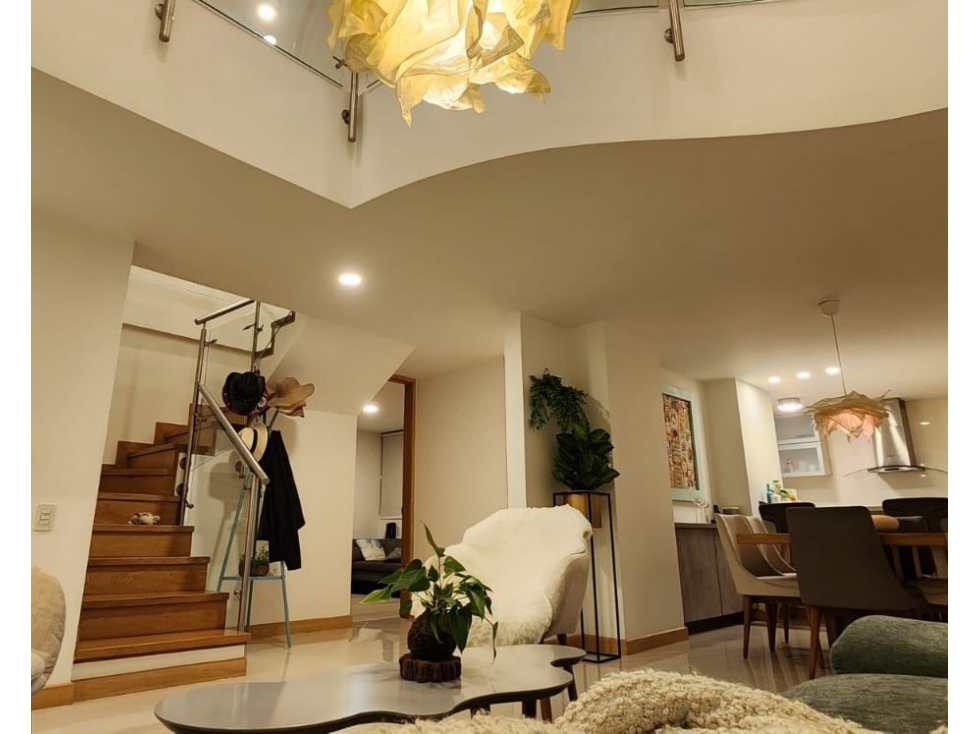 Espectacular dúplex en venta en Envigado sector Orquídeas — foto 2