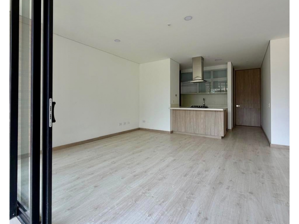 Apartaestudio NUEVO en venta en El Retiro, Mall La Fe — foto 2