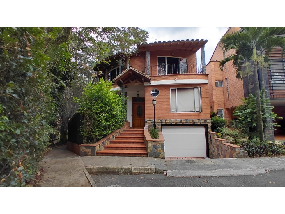 Casa de tres niveles en venta en Sabaneta, San José