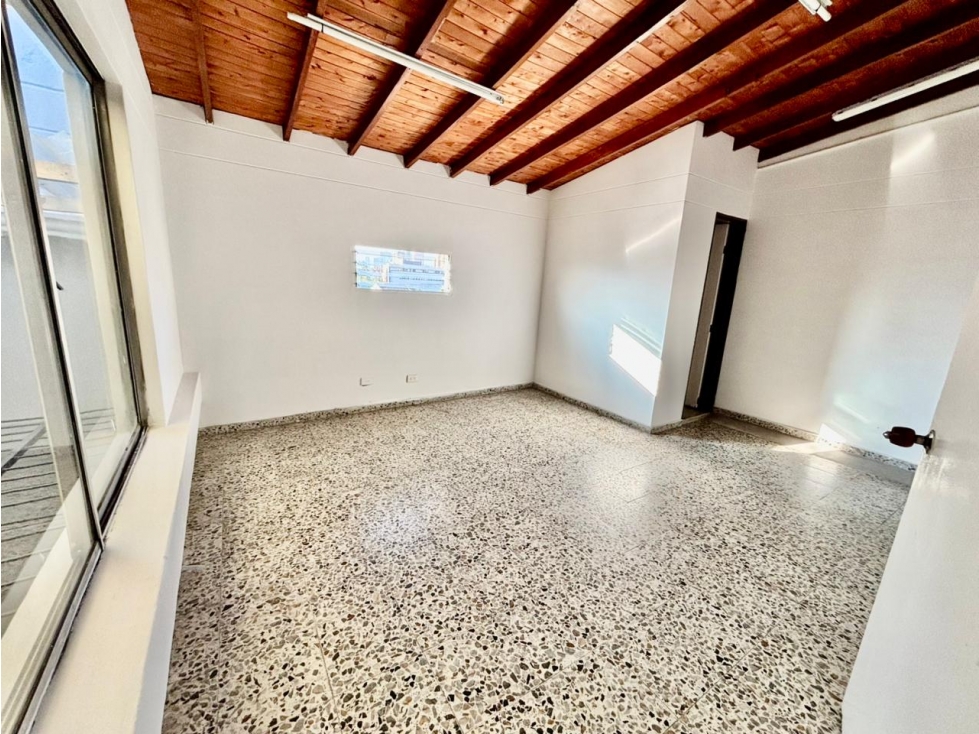 Edificio comercial en venta en Bello - 6
