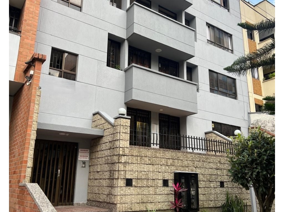 Apartamento en venta en Laureles