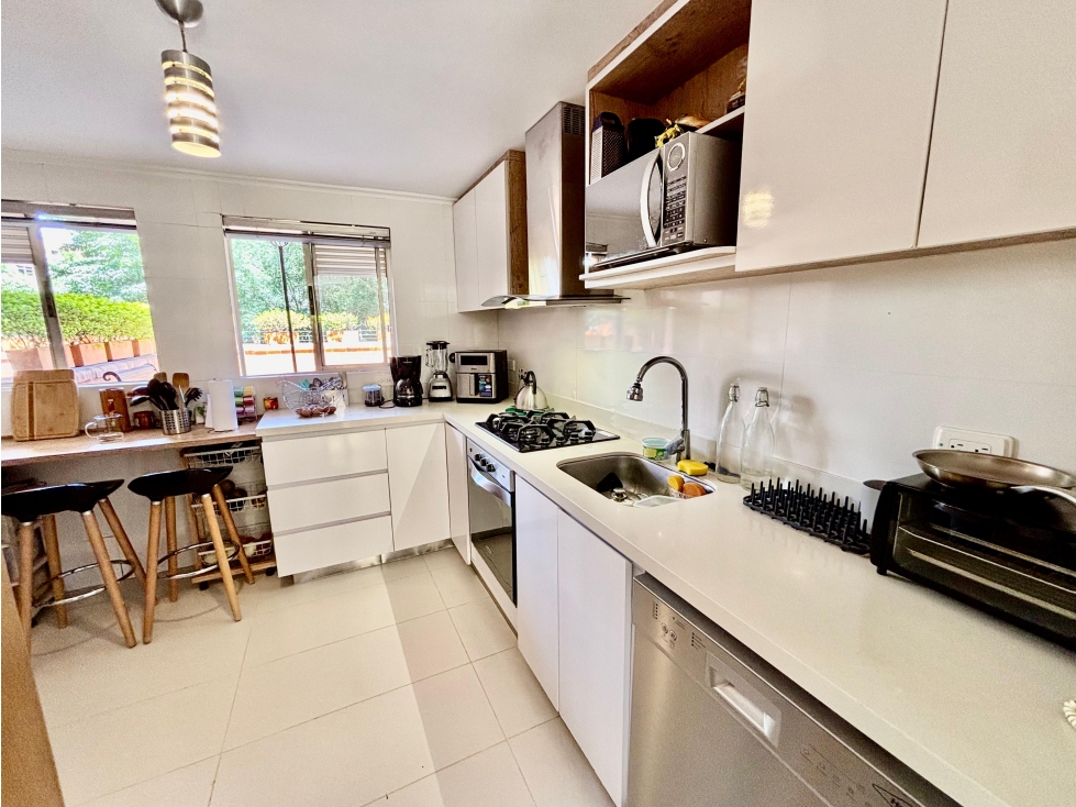 Apartamento en venta en El Poblado, Castropol — foto 3