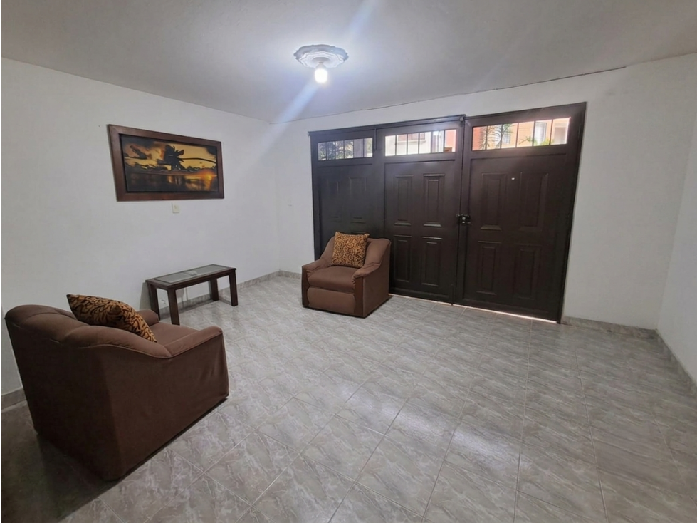 Casa de dos niveles en venta en Sabaneta, Aliadas del Sur — foto 3