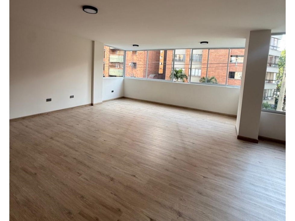 En venta, apartamento en Medellín, Laureles — foto 4