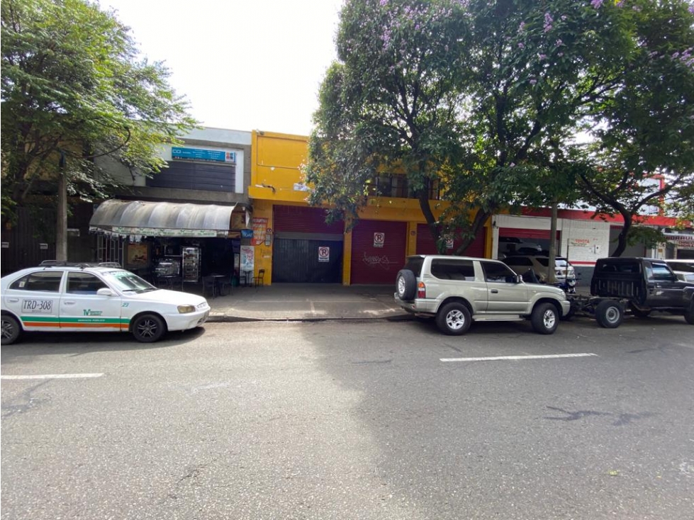 Local con 4 locales construidos en excelente ubicación — foto 6