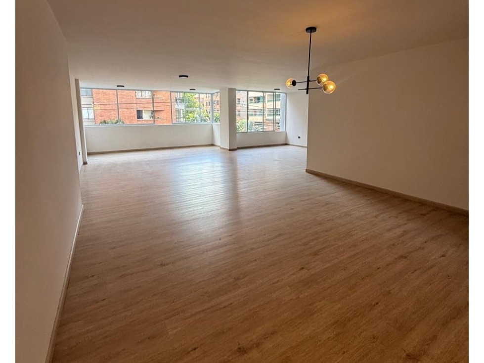 En venta, apartamento en Medellín, Laureles — foto 5