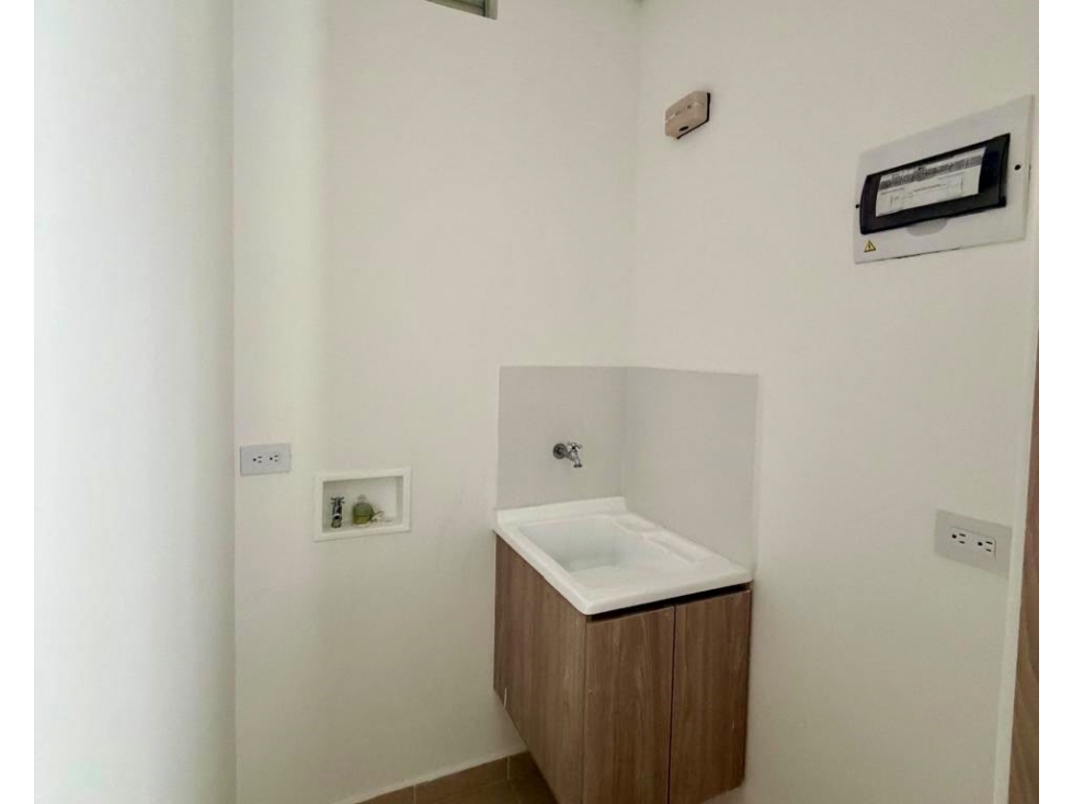 Apartaestudio NUEVO en venta en El Retiro, Mall La Fe — foto 5
