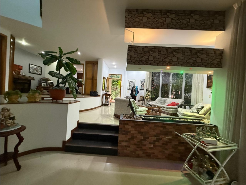 Casa de tres niveles en venta en Sabaneta, San José — foto 6