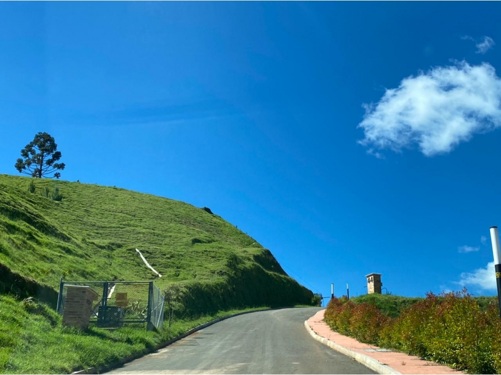 Lote en venta en El Retiro vía Pantanillo