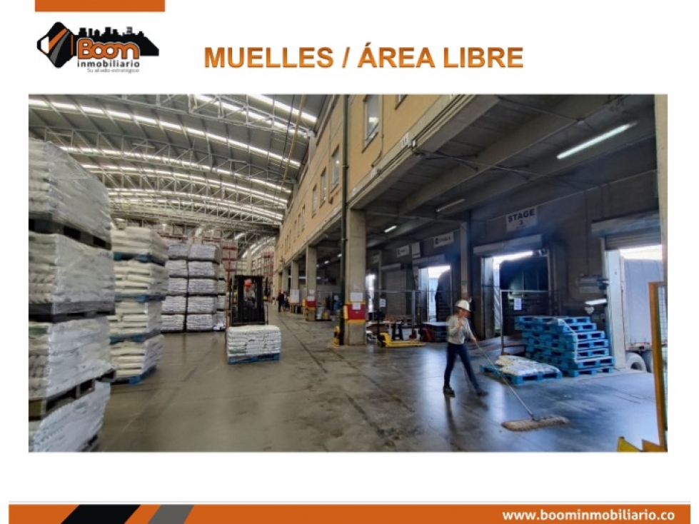 ARRIENDO 6.111 M2 DE BODEGA EN SIBERIA CALLE 80 - 5