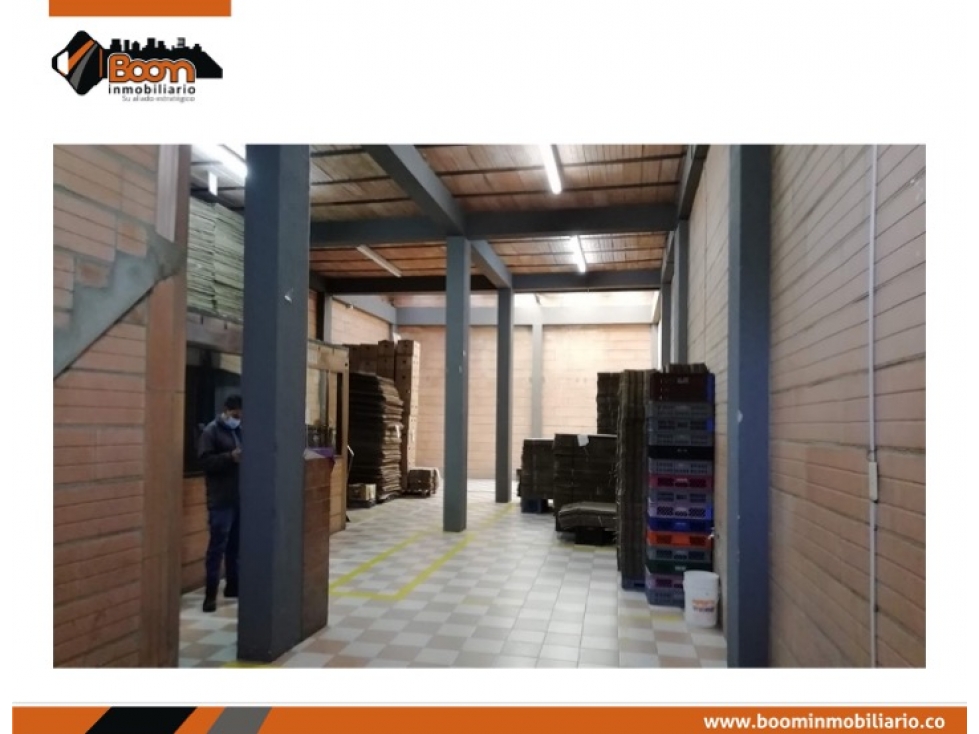 VENTA BODEGA RENTANDO 300 M2 ZONA AEROPUERTO — foto 5