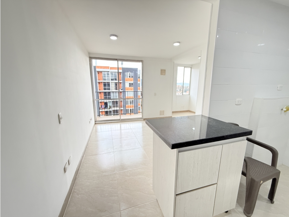 Se vende apto piso alto muy luminoso — foto 4