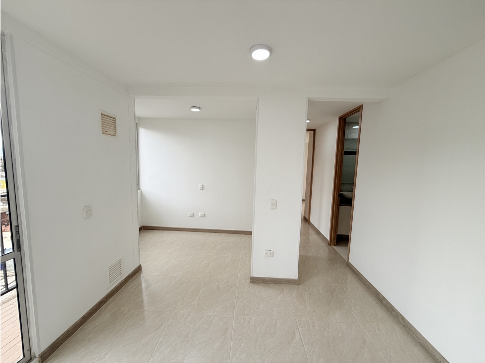 Se vende apto piso alto muy luminoso — foto 6